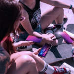 Folie protectie sticla securizata 3mk Rainbow Privacy compatibila cu iPhone 16 Plus, Negru 6 - lerato.ro