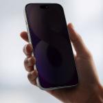 Folie sticla securizata AmazingThing Radix Privacy, Kit montare inclus, compatibila cu iPhone 18 Pro, Negru 7 - lerato.ro