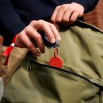 Dispozitiv anti pierdere Chipolo POP, 120dB, IP55, Bluetooth, CR2032, Rosu 4 - lerato.ro