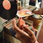 Dispozitiv anti pierdere Chipolo LOOP, 125dB, IP67, Bluetooth, Incarcare USB-C, Coral 5 - lerato.ro