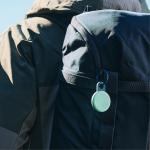 Dispozitiv anti pierdere Chipolo LOOP Morning Mist, Autonomie 1 an, Alarma 125dB, Compatibil cu Apple Find My / Find Hub, Bluetooth, IP67, USB-C, Verde 5 - lerato.ro