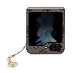 Husa Guess compatibila cu Samsung Galaxy Z Flip 5, 4G Charms Collection, Maro 4 - lerato.ro