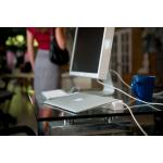 Adaptor HUB LandingZONE Dock 2.0 LITE pentru MacBook 11 inch, 2x USB 3.0, 1x DP/ Thunderbolt, Indicator LED, Suport MagSafe, Alb 6 - lerato.ro