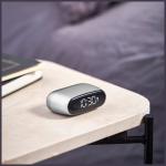 Ceas cu alarma Lexon Minut Mini, Snooze, Display Digital, Control tactil, 800mAh, USB-C, Silver 3 - lerato.ro
