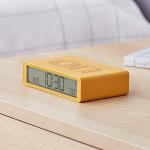 Ceas cu alarma Lexon Flip Classic, Snooze, Display Digital, 1200mAh, USB-C, Galben 9 - lerato.ro