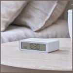 Ceas cu alarma Lexon Flip Mini, Display Digital, Autonomie 6 luni, USB-C, Alb 9 - lerato.ro