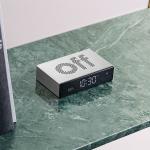 Ceas cu alarma Lexon Flip Premium, Snooze, Display Digital, Luminozitate ajustabila, USB-C, Silver 8 - lerato.ro