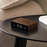 Ceas cu alarma Lexon Flip Premium, Snooze, Display Digital, Luminozitate ajustabila, USB-C, Bronz 8 - lerato.ro