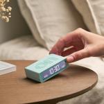 Ceas cu alarma Lexon Flip Mini, Display Digital, Autonomie 6 luni, USB-C, Mint 10 - lerato.ro