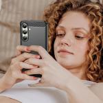 Carcasa Flexible Carbon compatibila cu Samsung Galaxy S24 FE Black 4 - lerato.ro