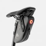 Geanta pentru bicicleta Rockbros AS-078-1, Lumina spate smart incarcabila USB-C, Waterproof, Montare sub sa, 0.8L, Negru 3 - lerato.ro