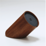 Stand birou pentru incarcator wireless Rolling Square, Compatibil MagSafe, Unghi 45 grade, Lemn masiv 5 - lerato.ro