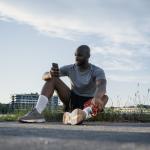 Banda elastica smart STRAFFR Strong, Lungime 2m, Rezistenta 15-25kg, Baterie reincarcabila USB-C, Conectare Bluetooth la aplicatia STRAFFR, Silicon, Rosu 9 - lerato.ro