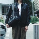 Geanta Skinarma Fardel, Waterproof, 50.5 x 11 x 38 cm, Lungime curea 18cm, 5 buzunare, Negru 6 - lerato.ro