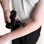 Aparat de masaj cu vibratie Swedish Posture Massage Gun Mini, 4 capete de masaj, Ajuta la relaxarea muschilor, Negru 10 - lerato.ro