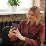 Carcasa flip cover Tech-Protect Wallet compatibila cu Samsung Galaxy A57 5G, Bordeaux 8 - lerato.ro