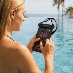 Husa waterproof universala Tech-Protect UWC7 pentru dispozitive 6.9 inch, IPX8, Negru 6 - lerato.ro