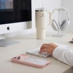 Husa Tech-Protect MagPeak cu MagSafe compatibila cu iPhone 17 Pro Max / 18 Pro Max, Matte Pink 4 - lerato.ro