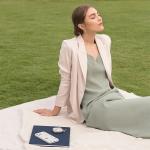 Carcasa Uniq Coehl Reverie compatibila cu iPhone 12 Pro / iPhone 12, Bej 8 - lerato.ro