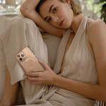 Carcasa Uniq Coehl Lumino compatibila cu iPhone 14 Pro, Gold 3 - lerato.ro