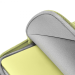 Husa din neopren UNIQ Cyprus Ridge Edition compatibila cu laptop 13 inch, Waterproof, Lime 5 - lerato.ro
