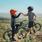 Casca de protectie ciclism pentru copii Wozinsky HT-27CZ, Full-Face, Lumina spate reincarcabila prin USB, 52-56cm, Marime S, Rosu / Galben 5 - lerato.ro