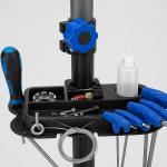 Suport pentru biciclete Wozinsky WSS-180, Inaltime reglabila, Brat rotativ, Picioare pliabile, Tava inegrata pentru unelte, Sarcina maxima 30kg, Negru 17 - lerato.ro