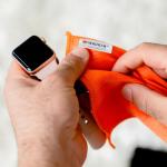 Set de curatare a ecranului WHOOSH! Grab and Go, 1 x Spray 80ml, 1 x Laveta microfibra, Portocaliu 5 - lerato.ro