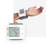 Tensiometru pentru incheietura iHealth Push, Indicatori privind nivelul tensiunii, Istoric masuratori, Oprire automata, Bluetooth 4.0, Display LCD, 2x AAA, Alb 6 - lerato.ro