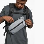 Borseta universala Tomtoc Aviator, Marime M, 2.5L, 26 × 13,5 × 8.5 cm, Gri 16 - lerato.ro