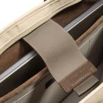 Geanta Tomtoc Versatile T23 Tote Bag M compatibila cu laptop 16 inch, Khaki 10 - lerato.ro