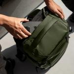 Rucsac pentru calatorii Tomtoc Navigator T66 Liteway compatibil cu laptopuri de pana la 17.3 inch, 52 × 33 × 23 cm, Capacitate 40L, Waterproof, Verde 18 - lerato.ro