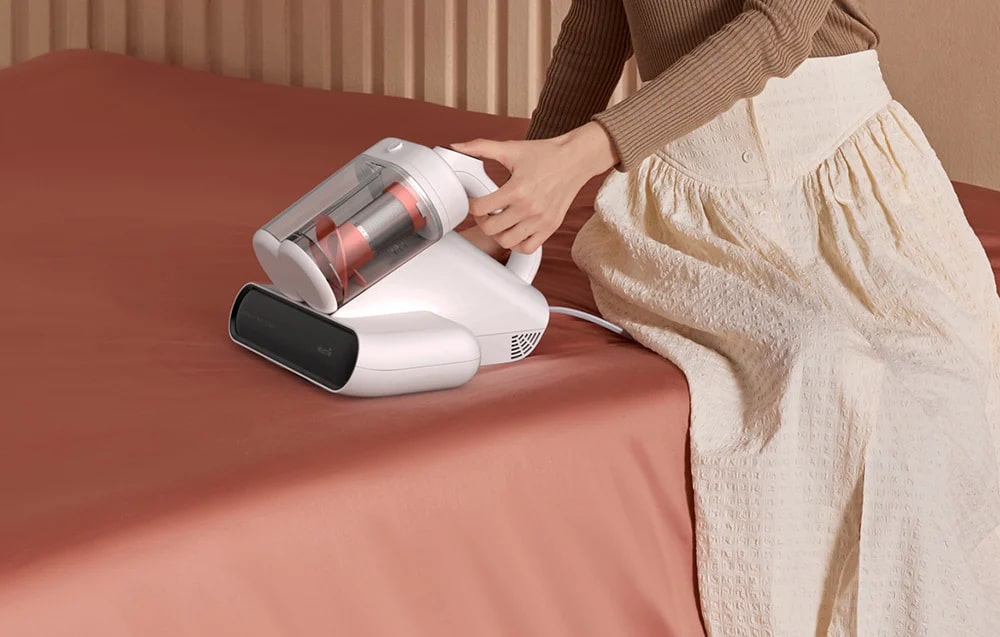 Aspirator de mana Deerma CM980W, Cu fir, UV-C, 450W, 13000Pa, Capacitate colectare 0.6L, Alb 1 Lerato.ro