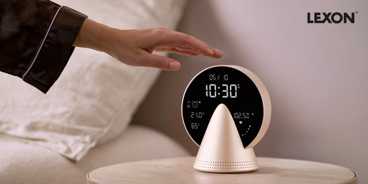 Ceas cu alarma Lexon Conic, Display Digital, Difuzor Bluetooth 5W, 2000mAh, Autonomie 8h, USB-C, Gold 1 Lerato.ro