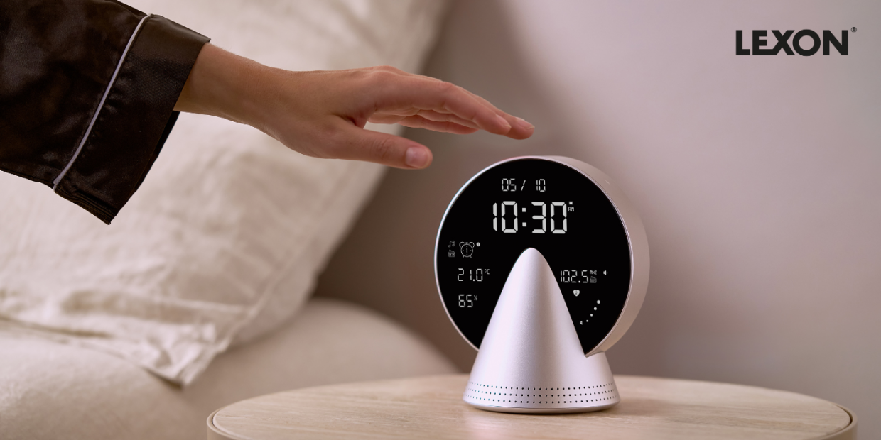 Ceas cu alarma Lexon Conic, Display Digital, Difuzor Bluetooth 5W, 2000mAh, Autonomie 8h, USB-C, Silver 1 Lerato.ro