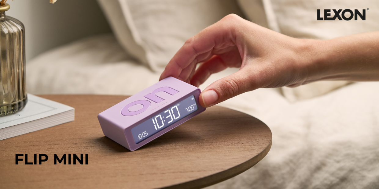 Ceas cu alarma Lexon Flip Mini, Display Digital, Autonomie 6 luni, USB-C, Lila 1 Lerato.ro