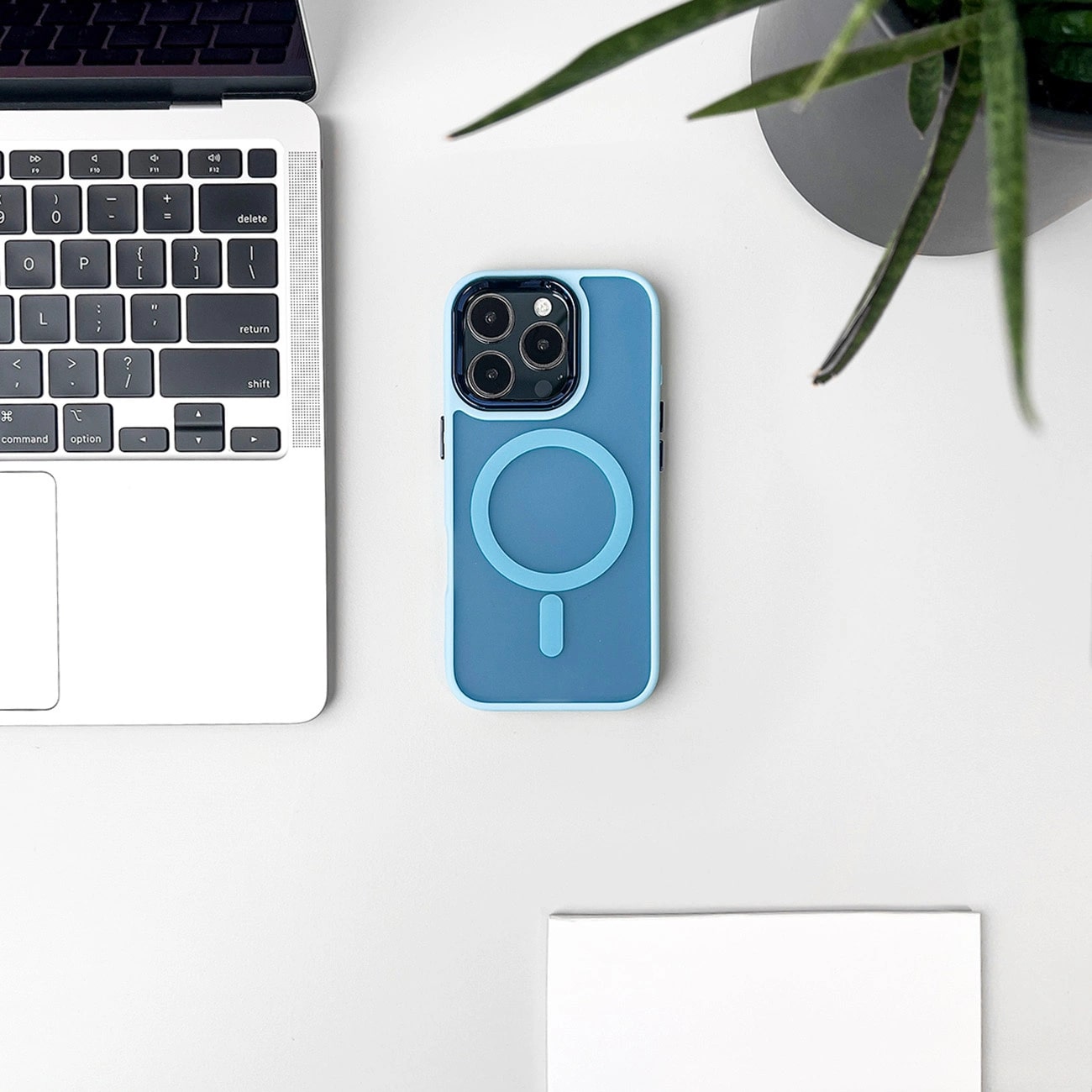 Carcasa Magnetic MagSafe compatibila cu iPhone 16 Pro Blue 1 Lerato.ro