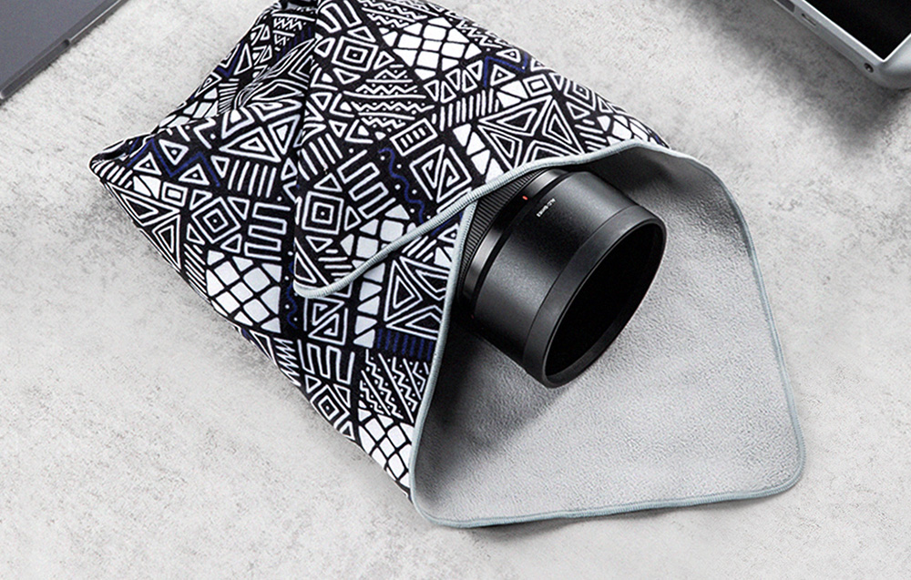 Wrap protectie PGYTECH Geometry pentru camere sport, marimea M, Graphics 1 Lerato.ro