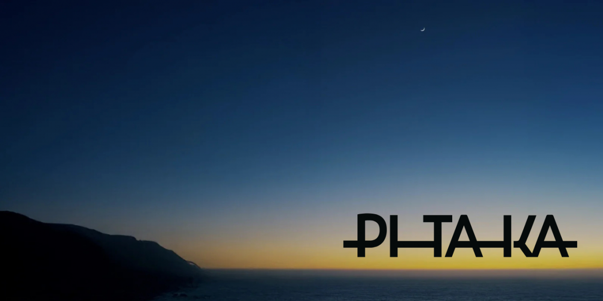 Carcasa Pitaka Ultra-Slim cu MagSafe compatibila cu iPhone 17 Pro, Moonrise 1 Lerato.ro