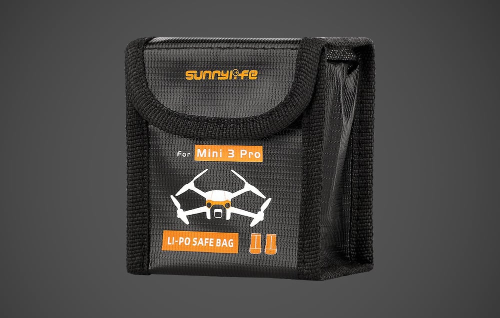 Husa transport Sunnylife MM3-DC385 compatibila cu DJI Mini 3 Pro / Mini 4 Pro, 90 x 72 x 38 mm, Capacitate 2 baterii, Negru 1 Lerato.ro