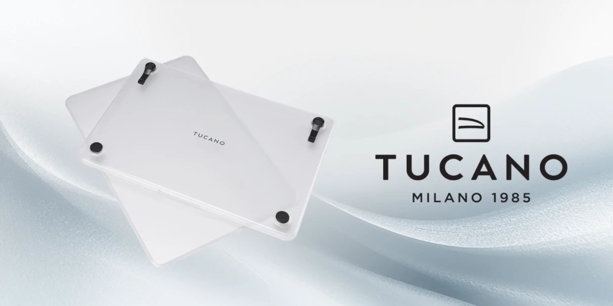 Carcasa laptop Tucano Nido Hardshell compatibila cu MacBook Neo 13 inch, Picioare din cauciuc pliabile, Transparent 1 Lerato.ro