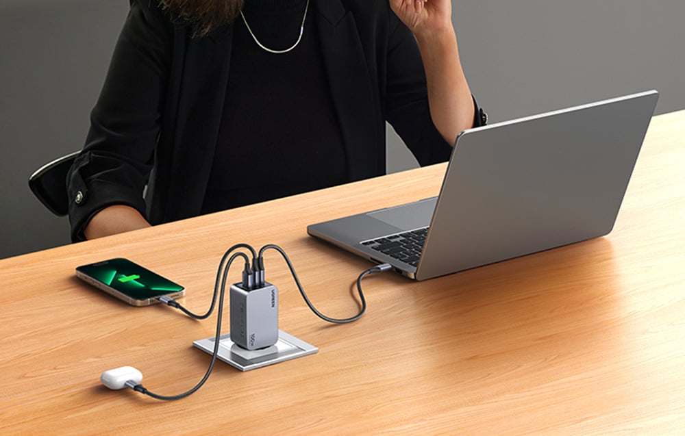 Incarcator retea Ugreen Nexode Pro, 100W, 2x USB-C, 1x USB-A, Fast Charging, Gri 1 Lerato.ro