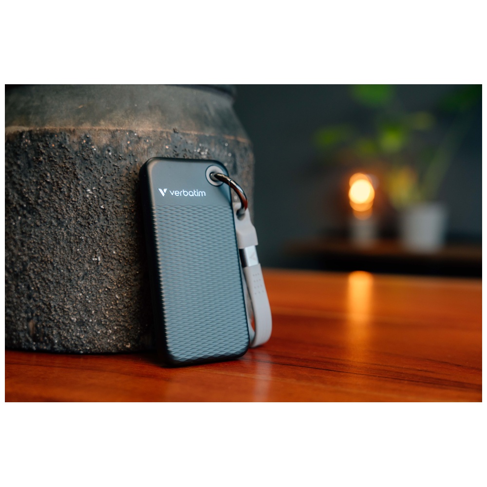 SSD extern portabil Verbatim cu breloc, 256GB, USB-C 3.2, 96.1 x 45.1 x 10 mm, 10Gb/s, Negru/Gri 1 Lerato.ro